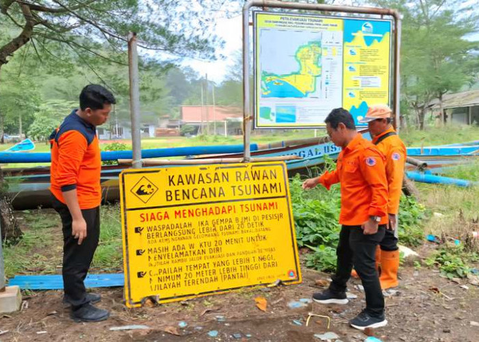 BPBD Jatim Cek 71 Alat Peringatan Dini Bencana Banjir hingga Tsunami