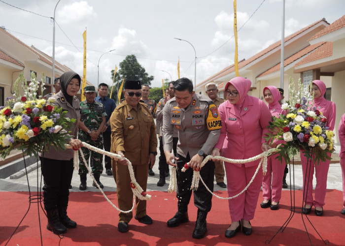 Kapolres Blitar Resmikan SBSN Rumah Dinas Tathya Dharaka