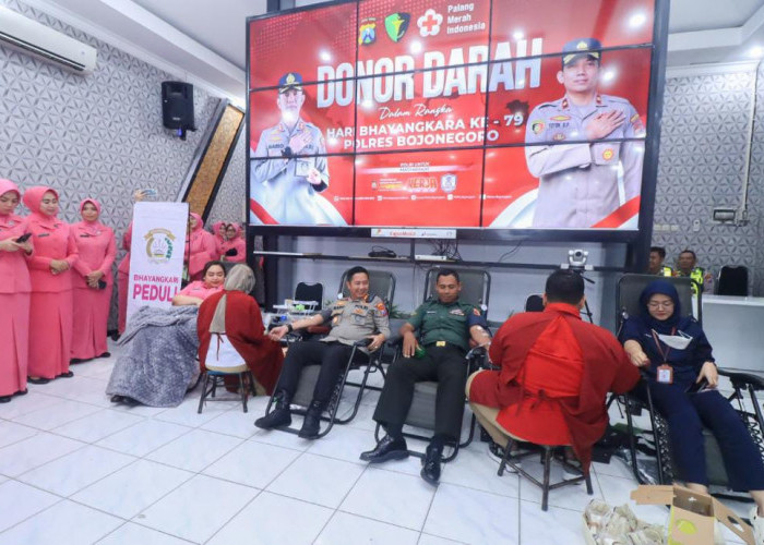 Polres Bojonegoro Gelar Donor Darah Sambut Hari Bhayangkara ke-79