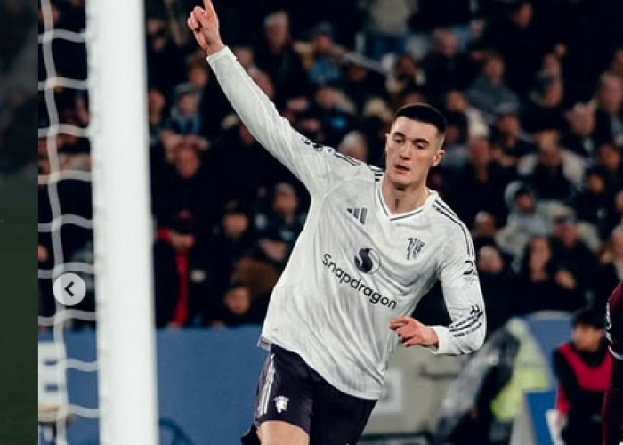 Gol Telat Sesko Gagalkan Kemenangan West Ham, MU Pulang dengan Satu Poin