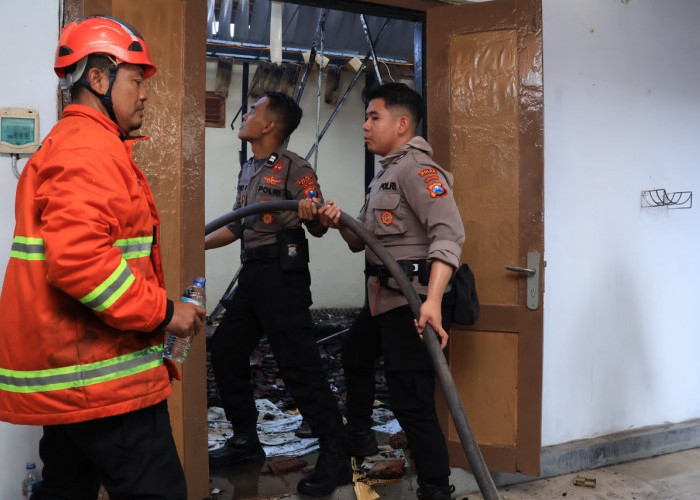 Kebakaran Bengkel Kerja Lapas Ngawi Berhasil Dipadamkan, Seluruh Tahanan Dipastikan Aman