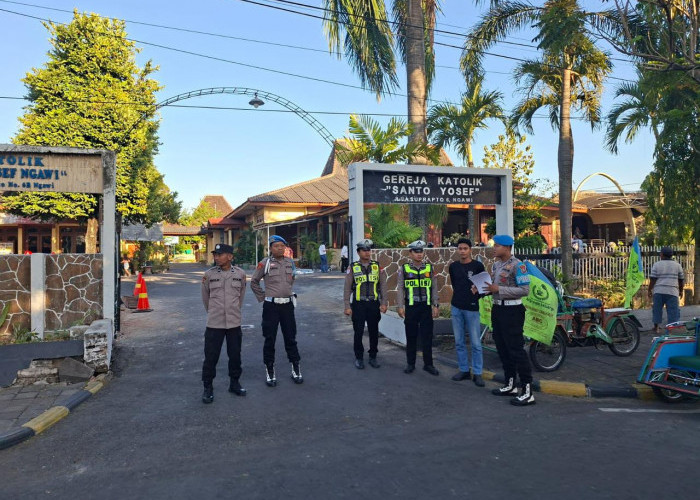Wujud Komitmen Toleransi, Polres Ngawi Terjunkan Personel Pastikan Ibadah Berjalan Aman dan Kondusif