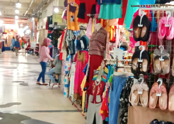 TikTok Shop Ditutup, Pedagang Pasar Tradisional di Surabaya Optimistis Kunjungan Meningkat