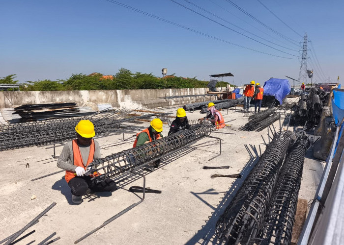 Soroti Pembangunan Proyek JLLB, Warga Sememi  Sempat Lakukan Aksi Damai dengan Datangi Lokasi Proyek