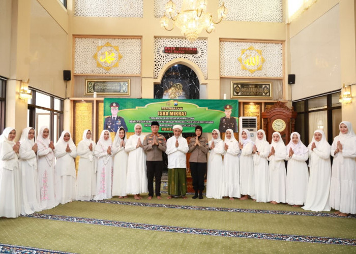 Peringati Isra Mikraj, Polres Jember Perkuat Spiritualitas dan Kepedulian Sosial Personel