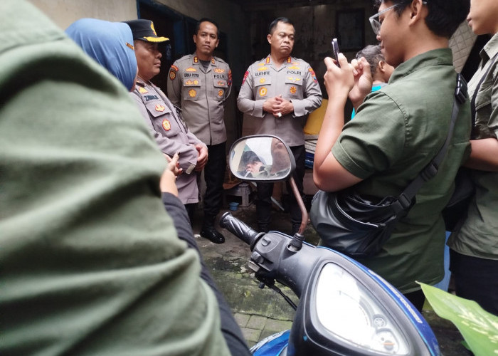 Kapolrestabes Surabaya Beri Tali Asih Keluarga Tersangka Curanmor di Tambak Segaran