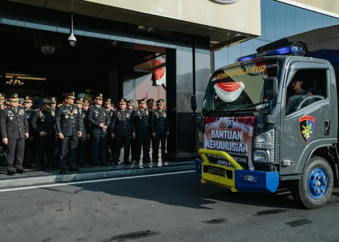 Bantu Korban Bencana NTT, Polda Jatim Kirim 11,62 Ton Logistik hingga Tim Trauma Healing
