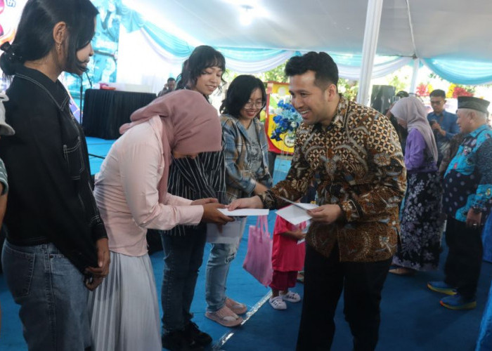 Santunan Anak Yatim Meriahkan Peringatan HUT Memorandum.co.id ke-8