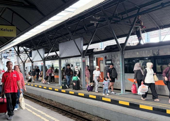 KAI Daop 8 Surabaya Terapkan Stasiun Bebas Asap Rokok dan Sanksi Pelanggar