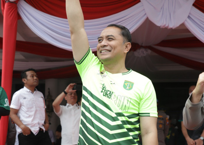 Wali Kota Eri Lecut Semangat Peselam Surabaya di Kejuaraan Tingkat Nasional OWF dan OBA