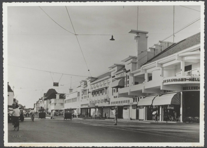 Peran Shopping Mall dalam Transformasi Ekonomi Kota Surabaya
