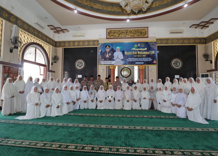Polrestabes Surabaya Gelar Peringatan Maulid Nabi Muhammad SAW