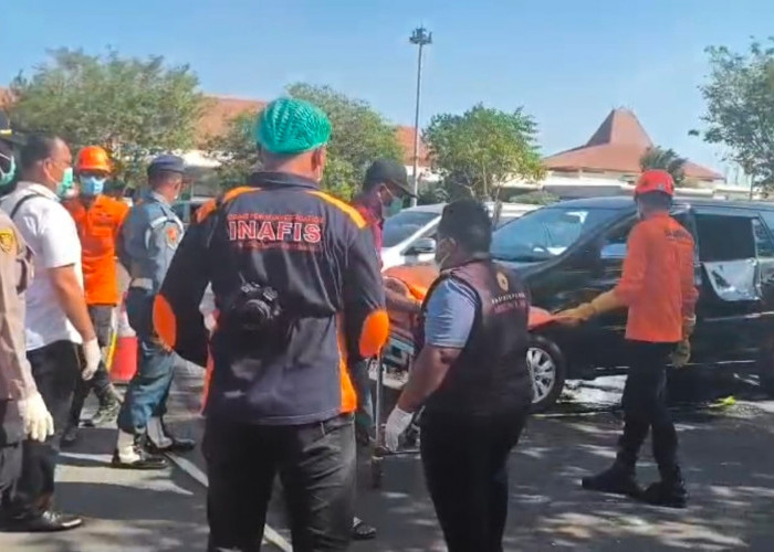 Geger, Wanita Hamil Ditemukan Meninggal di Dalam Mobil di Jalur Terminal 1 Juanda