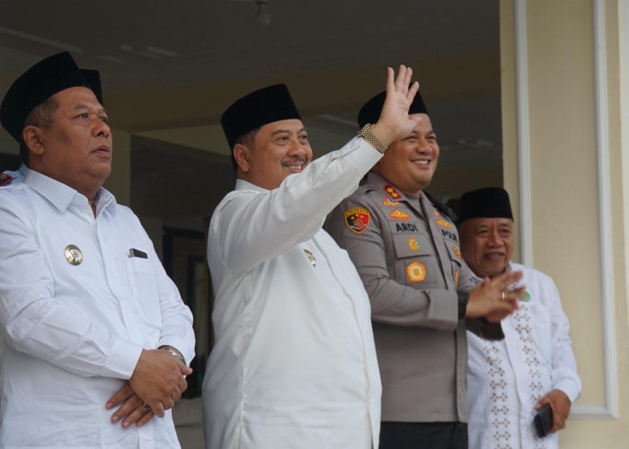 Bupati Warsubi Sambut Ratusan Jemaah Haji Jombang, Dua Jemaah Wafat di Tanah Suci