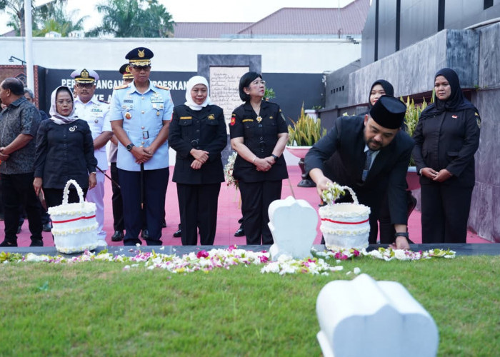 Wawali Heli Suyanto Hadiri Ziarah dan Tabur Bunga Peringatan 79 Tahun Pahlawan TRIP