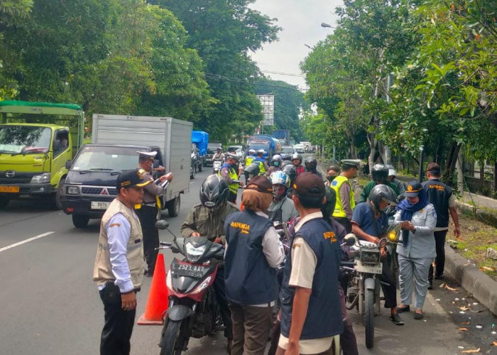 Polsek Tandes dan Dispenda Gelar Razia Gabungan di Margomulyo, Tingkatkan Kepatuhan Pajak