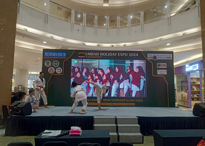 Penampilan Memukau Taekwondo SMP Khadijah Surabaya di Umrah Holiday Expo 2024