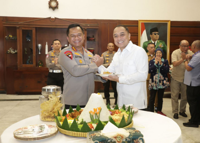 Pemkot Surabaya Serahkan Hibah Asrama Koblen ke Polrestabes Surabaya