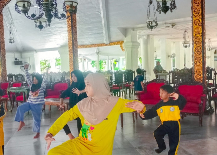 Lestarikan Budaya Madura Sejak Dini, SDN Pasongsongan I Gelar Latihan Tari