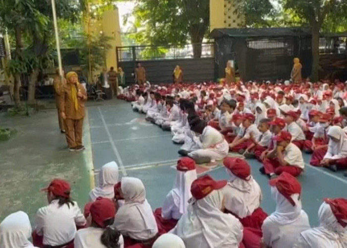 Siswa Surabaya Kembali Masuk Sekolah, Kadispendik Tekankan Karakter dan Waspada Gawai