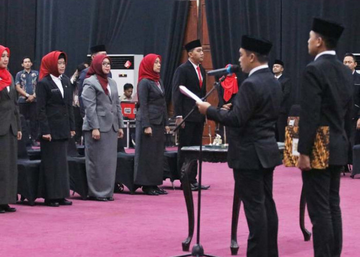 Mas Adi Lantik 55 Pejabat Pemkot Kota Pasuruan