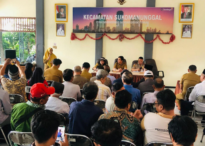 Sinergi Kawal Pembangunan, Kapolsek Sukomanunggal Hadiri Musrenbang di Kantor Kecamatan