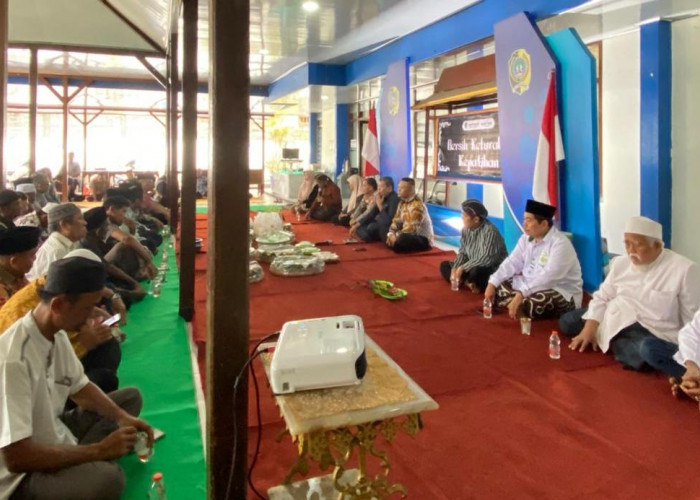 Bersih Kelurahan Kepatihan Tulungagung Perkuat Tradisi dan Kebersamaan Warga