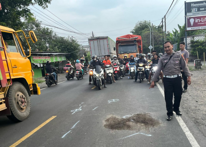 Kecelakaan Karambol di Cerme Gresik, Satu Pengendara Motor Meregang Nyawa