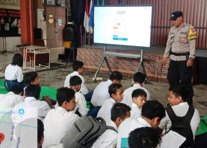 Cegah Perundungan dan Kenakalan Remaja, Polsek Lakarsantri Sosialisasi di SMP Negeri 40 Surabaya