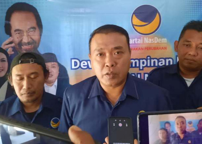 Protes Sampul Sebuah Majalah Nasional, NasDem Situbondo Gelar Aksi dan Tabayun