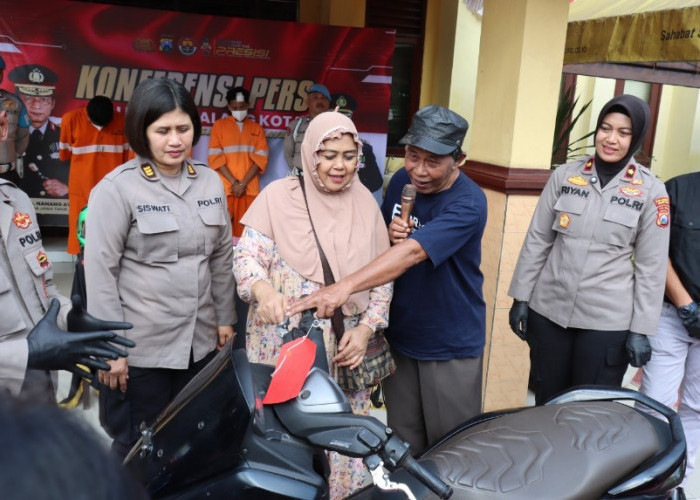 Polres Malang Kota Serahkan Barang Bukti Motor Kasus Curanmor pada Pemiliknya