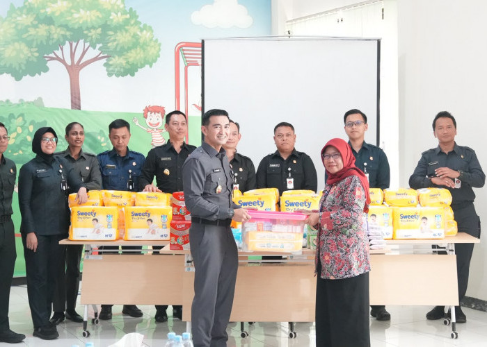 Wujud Kepedulian, Serdik Sespimmen Polri Dikreg ke-67 Salurkan Bantuan untuk Anak Asuhan Dinsos Sidoarjo