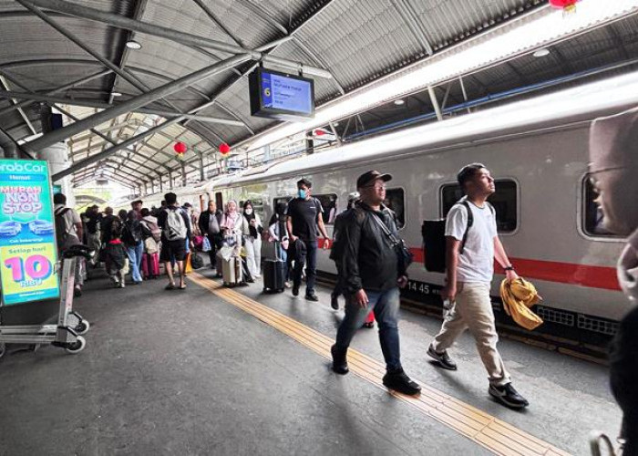 Angkutan Lebaran 2026 Daop 8 Surabaya Catat 222 Ribu Tiket Kereta Api Terjual