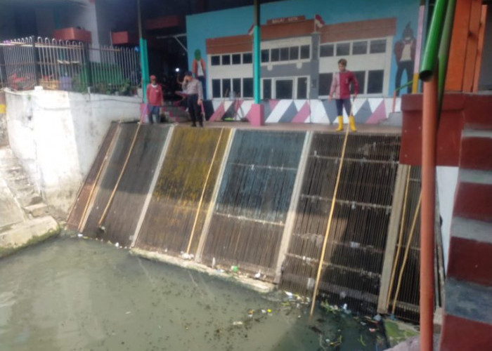 Polsek Tegalsari Sambang Dialogis dengan Petugas Kebersihan Rumah Pompa Air