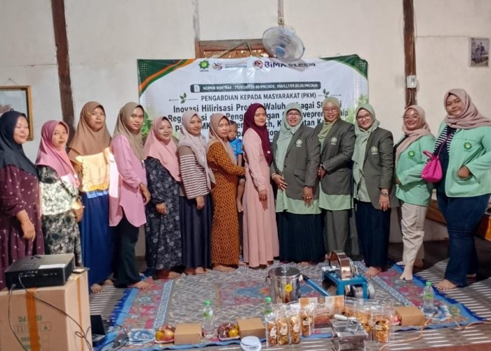 Dosen Unugiri Dampingi UMKM Golden Crunch Kembangkan Nilai Tambah Produk Pangan Lokal
