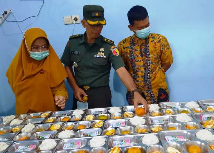 Wabup Situbondo Ulfiyah dan Satgas Temukan Kekurangan di Dapur SPPG Klatakan dan Suboh