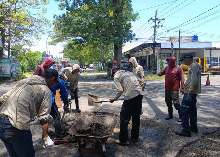 Posko Lebaran PUTR Gresik Perbaiki 12 Titik Jalan Rusak Selama Libur Idulfitri, Wilayah Selatan Terbanyak