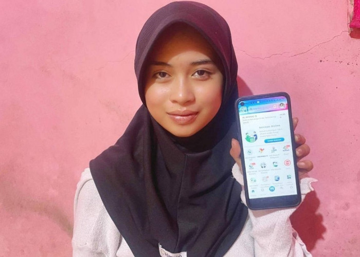 Manfaatkan Mobile JKN, Arinda Pastikan Akses Layanan Kesehatan Tetap Terjamin di Bojonegoro