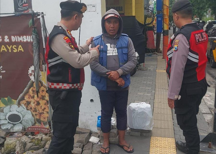 Sikat Parkir Liar di Mulyosari, Polsek Mulyorejo Amankan Jukir