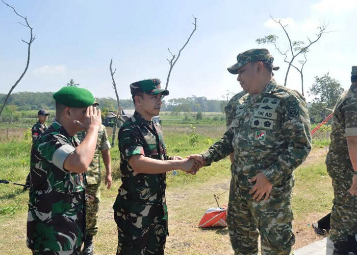 Dandim 0821 Lumajang Hadiri Peninjauan Asops Panglima TNI pada Latihan Air to Ground Super Tucano