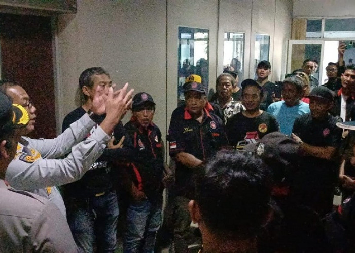 Demo Sopir Angkot Soal Halte Medaeng Belum Temui Titik Temu, Dishub Jatim Siapkan Audiensi Lanjutan