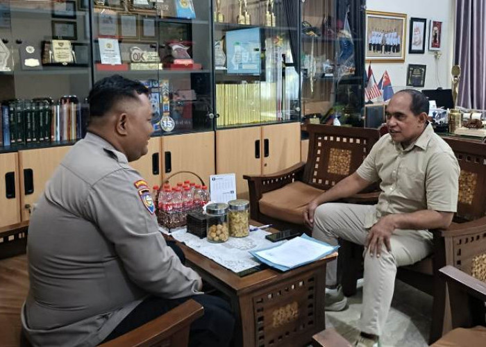 Polsek Gayungan Sambangi SMAN 15, Tekankan Siswa Tidak Ikut Aksi Unjuk Rasa