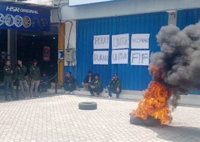 Kantor FIF Kediri Digeruduk Massa, Branch Manager Bantah Tudingan Arogansi Kapos Pare