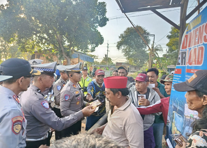 Gandeng Dishub, Satlantas Situbondo Edukasi Pengemudi Angkutan Bebas ODOL