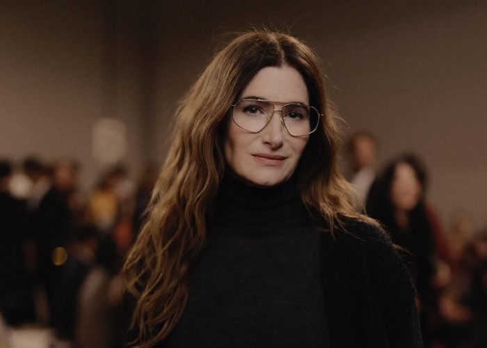 Dipuji Netizen, Kathryn Hahn Jadi Mother Gothel di Live-Action Tangled