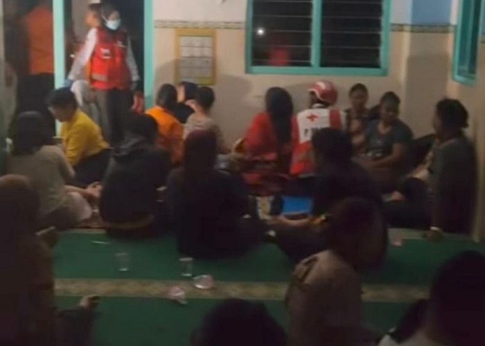 Kebakaran di Kalimas Baru Hanguskan Empat Rumah, Warga Mengungsi di Musala