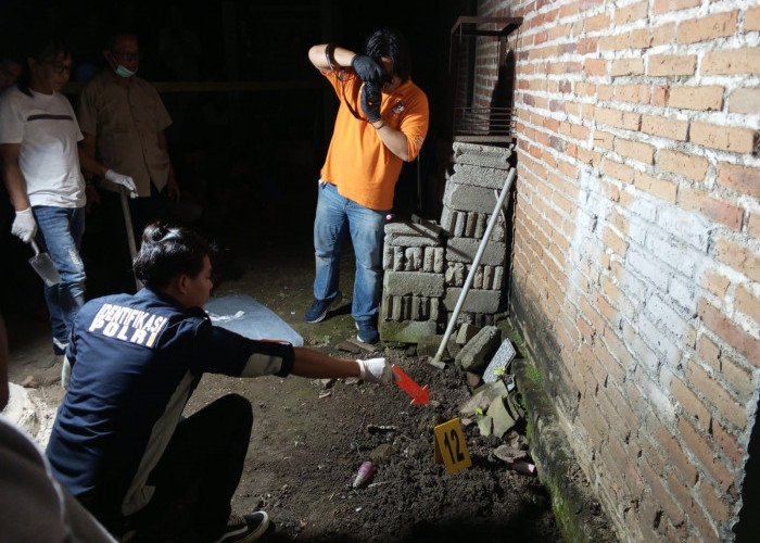 Geger di Sanggrahan, Perempuan Muda Melahirkan, Bayinya Meninggal
