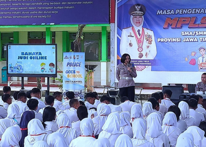 Satlantas Polresta Malang Kota Sosialiasi Operasi Patuh Lewat Police Goes to School