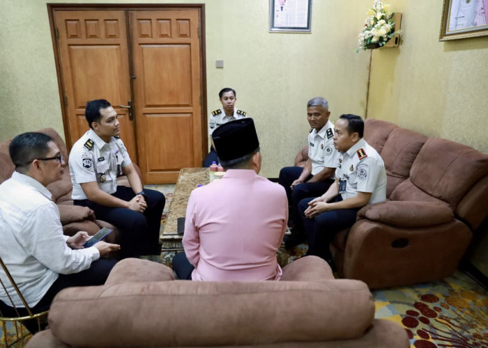 Rajut Sinergi Hangat, Kalapas dan Bupati Jember Berkolaborasi Beri Bekal Produktif Warga Binaan