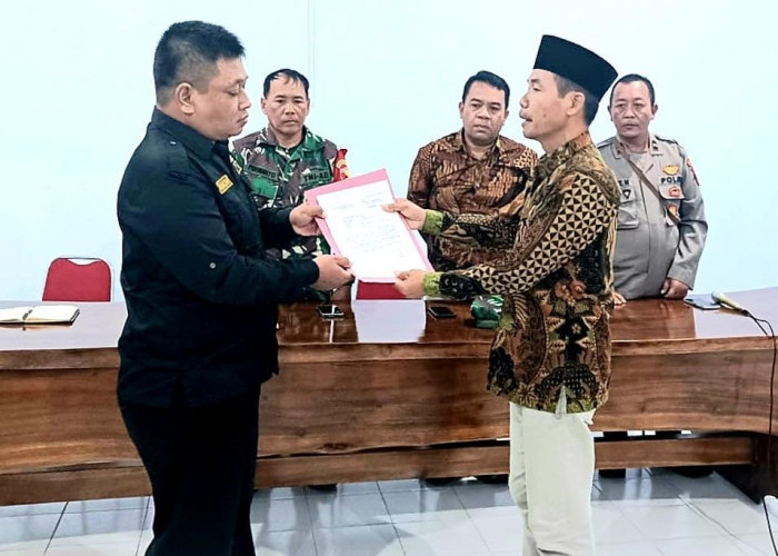 Ingin Menikmati Hari Tua Bersama Keluarga, Kades Karanganom Mengundurkan Diri